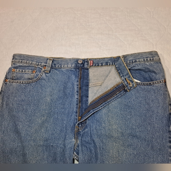 Levi's 550 Relaxed-Fit Big Man's Jeans 44x30 Blue Straight Slightly Distressed - Picture 8 of 12